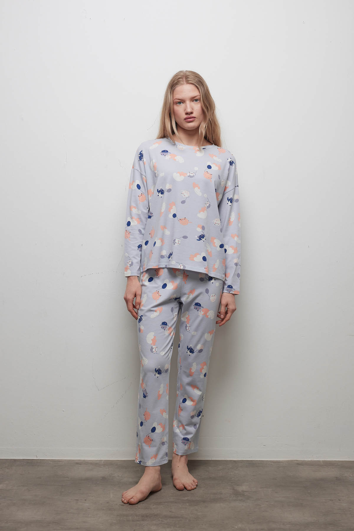  Kadın Pamuklu Uzun Kollu Pijama Takımı
